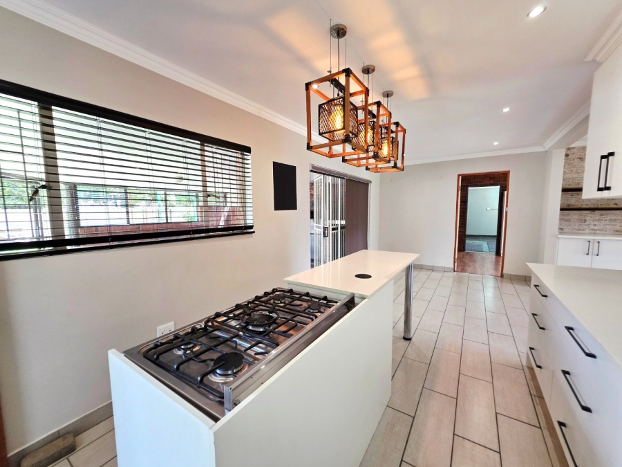 5 Bedroom Property for Sale in Pellissier Free State